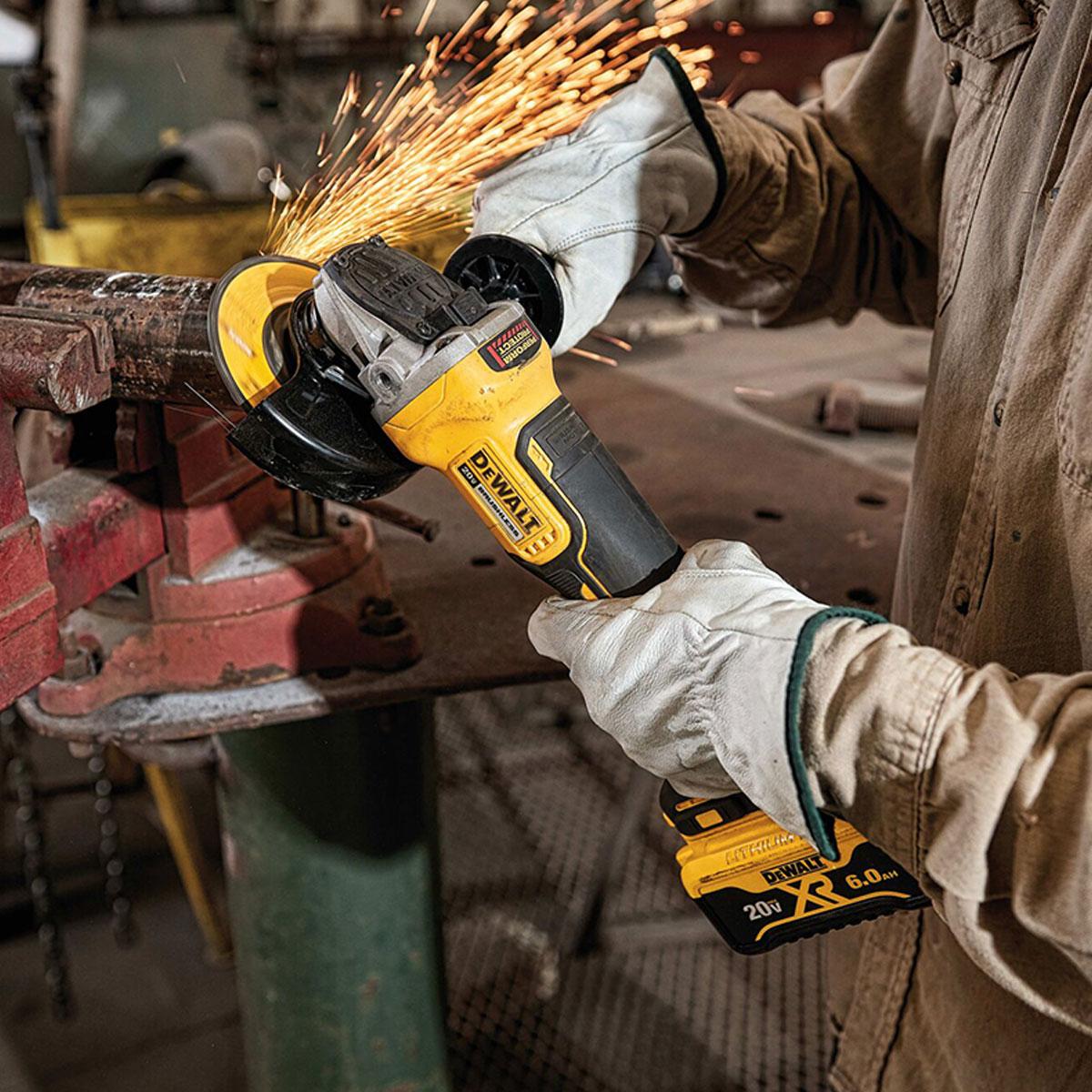 DeWalt 20V MAX XR® 4.5" Angle Grind